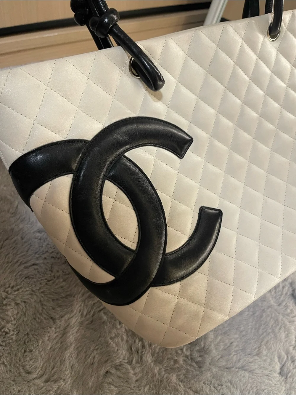 CHANEL Cambon while and black classic